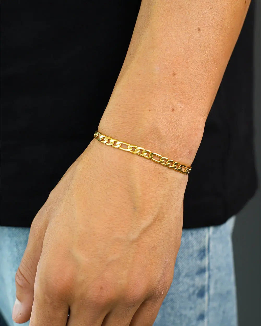 CLEAN FIGARO BRACELET. - 5MM 18K GOLD - Goodiefetch