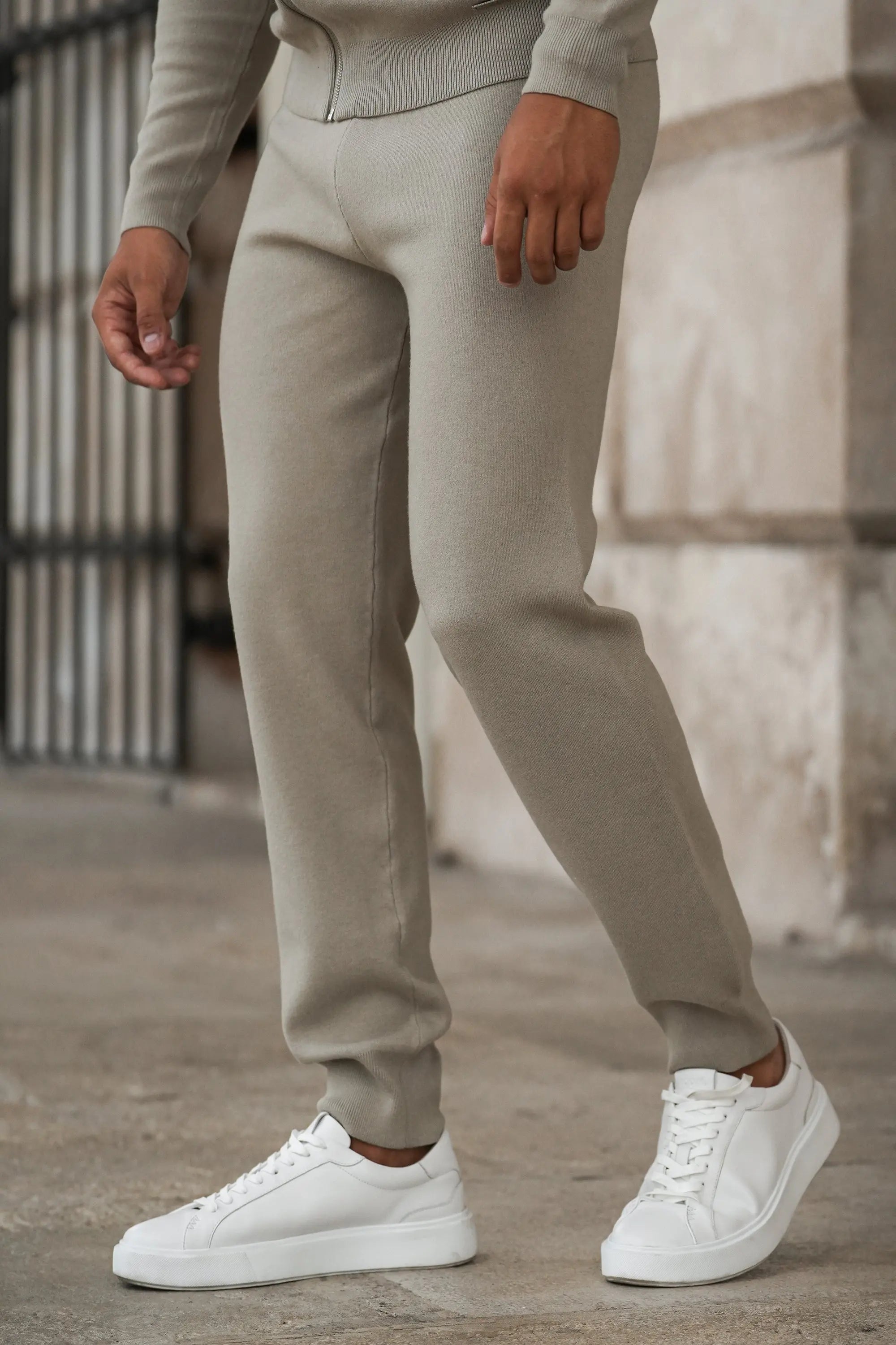 THE ELITE CASHMERE JOGGER Goodiefetch